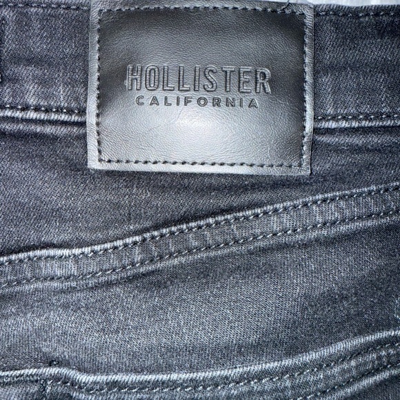 🪼 4/$12 Hollister Black Denim Shorts - Picture 4 of 4
